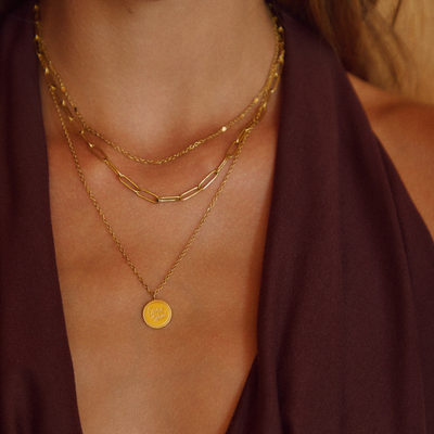 Collier superposé avec des pièces Geya
