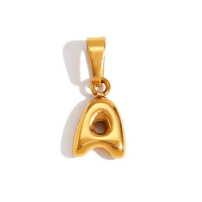 Collier avec lettre en bulle