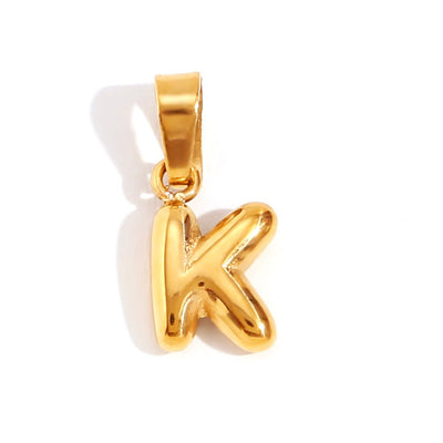 Collier avec lettre en bulle