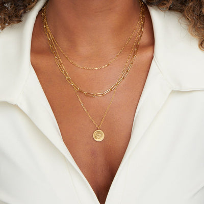 Collier superposé avec des pièces Geya