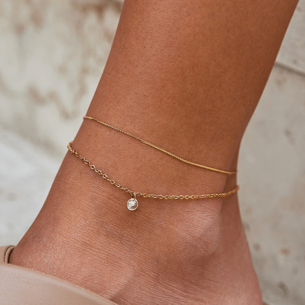 Cheville avec perles délicates en couches