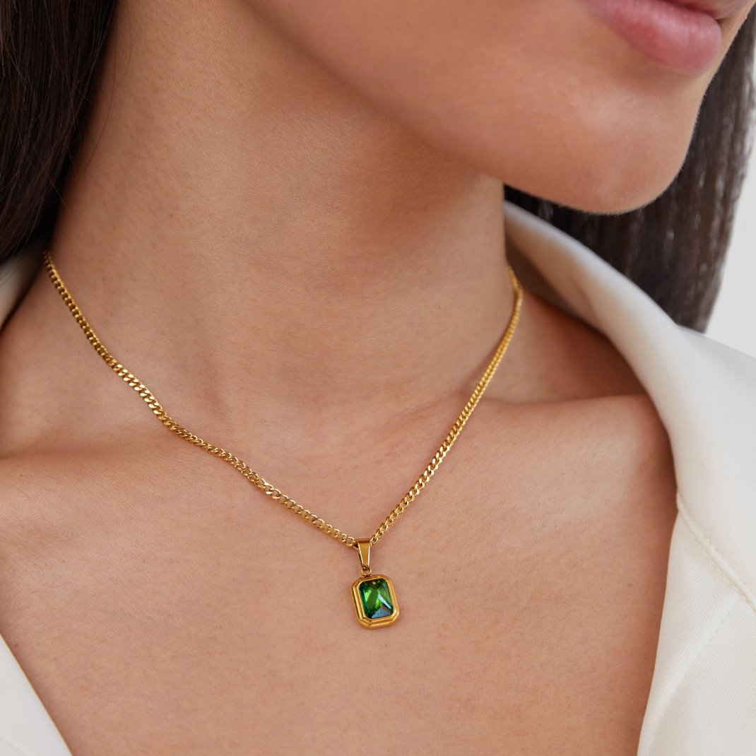 Collier avec pendentif en cristal vert Monet